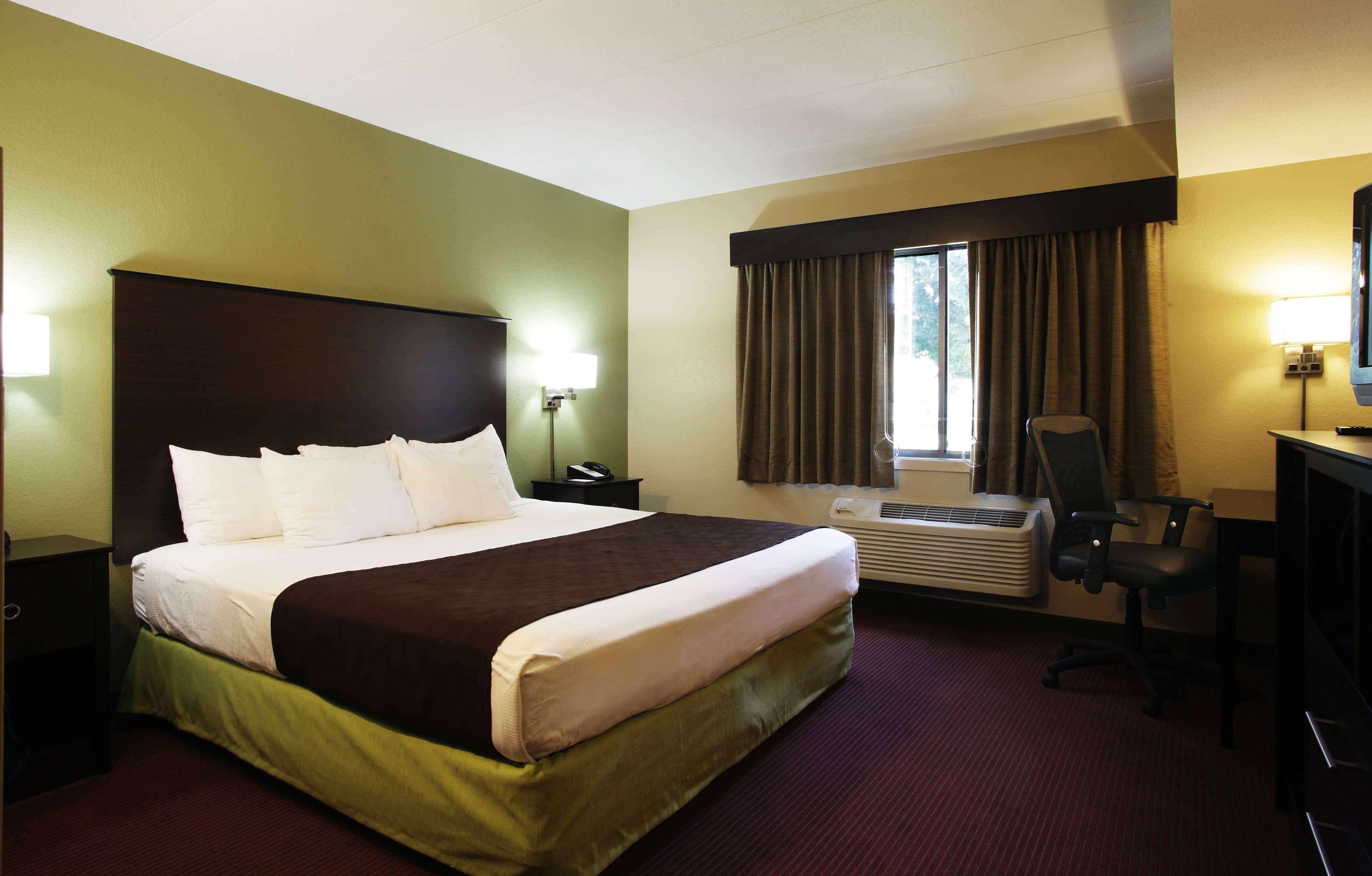 AmericInn by Wyndham Okoboji Exteriér fotografie