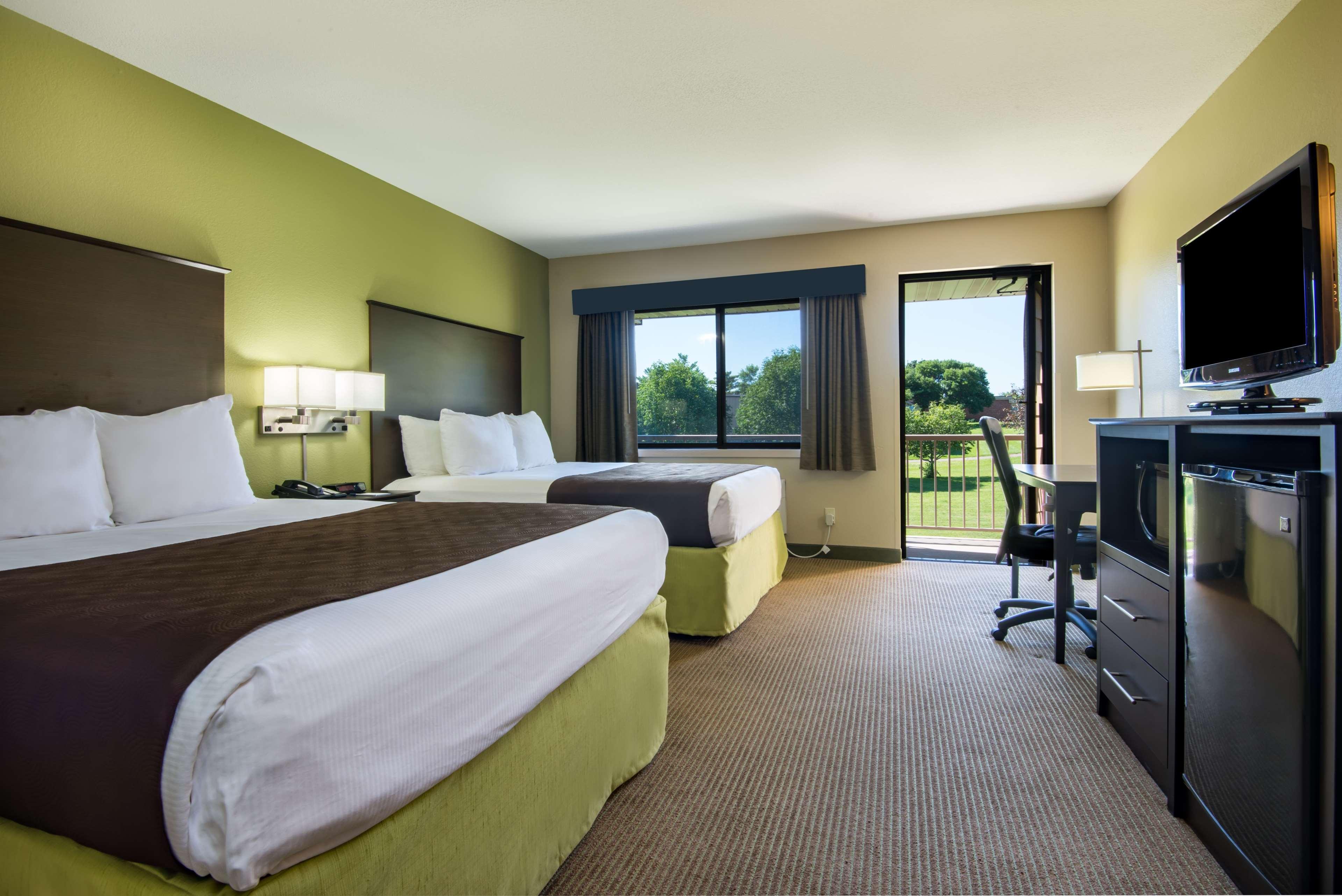 AmericInn by Wyndham Okoboji Exteriér fotografie