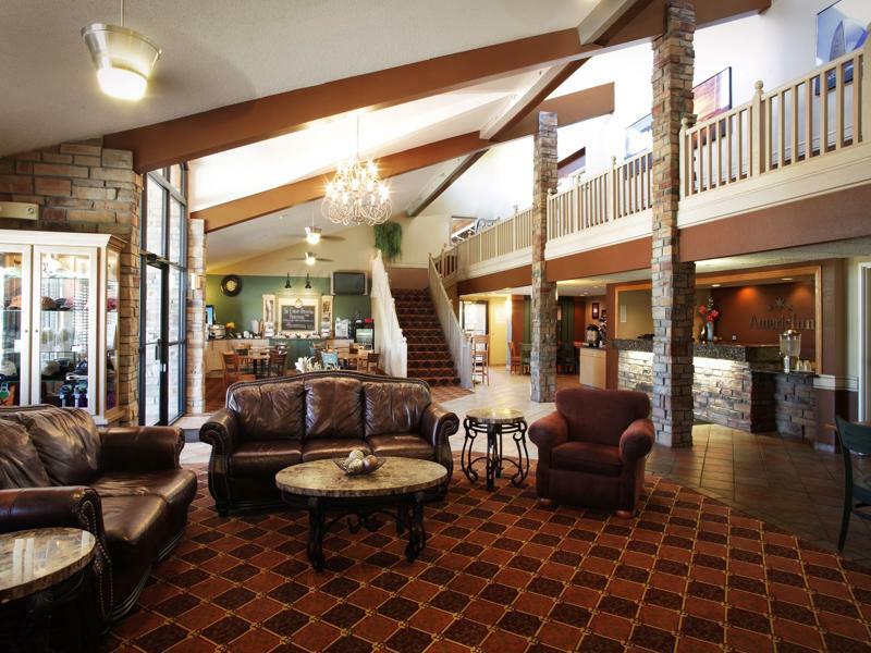 AmericInn by Wyndham Okoboji Exteriér fotografie